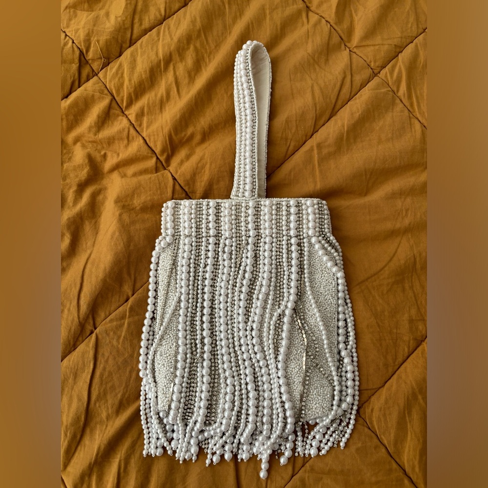 Pearl/rhinestone/studded Bag